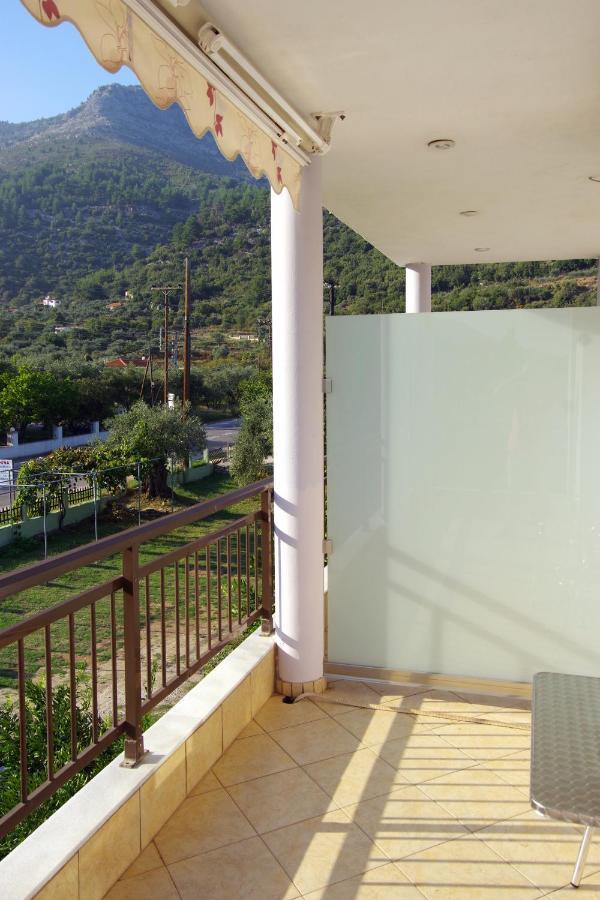 فندق Athina كوينيرا المظهر الخارجي الصورة